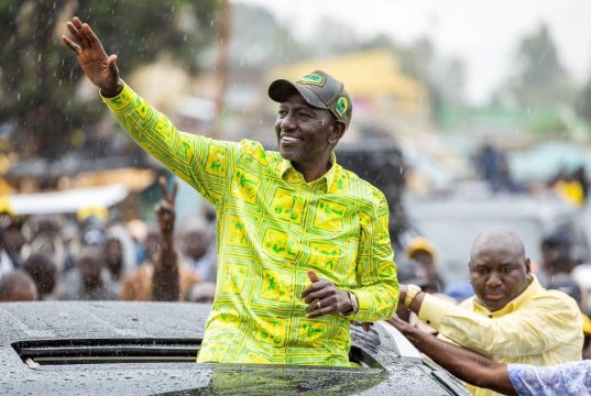 Uhuru is a political fraudster – Ruto